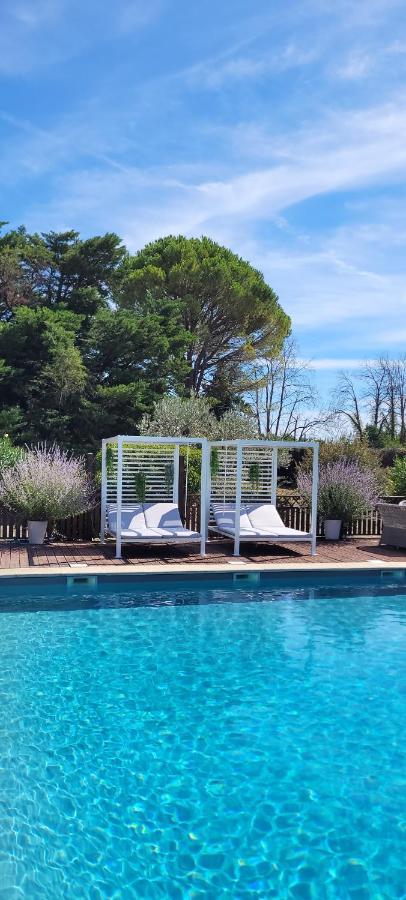 Villa Liberty アントレーグ・シュル・ラ・ソルグ エクステリア 写真